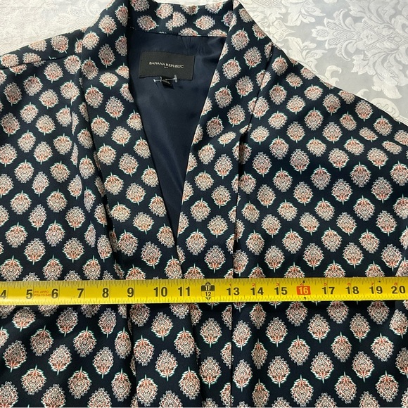 Banana Republic Women Kimono size Small Navy Blue Floral - Picture 7 of 9